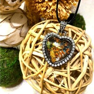 Classic Pendant Necklace